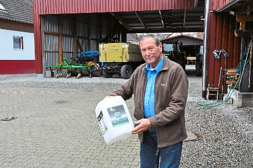 Landwirte aus der Ortenau, wie auch  Fritz Fellmeth aus Friesenheim, verwenden Glyphosat lediglich zur Bekämpfung von  hartnäckigem Unkraut.    Foto: Goltz
