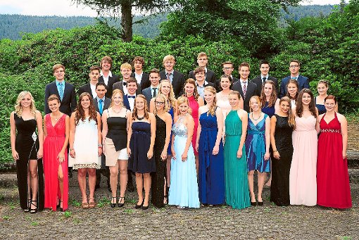 Endlich Abitur: 34 Jugendliche feierten in festlicher Atmosphäre das Bestehen ihrer Reifeprüfung.  Foto: Klisch