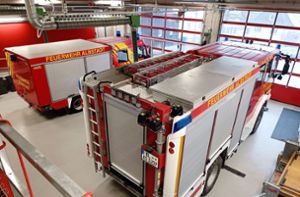 Die neue Fahrzeughalle der Feuerwehrabteilung Pfeffingen von innen... Foto: Horst Schweizer