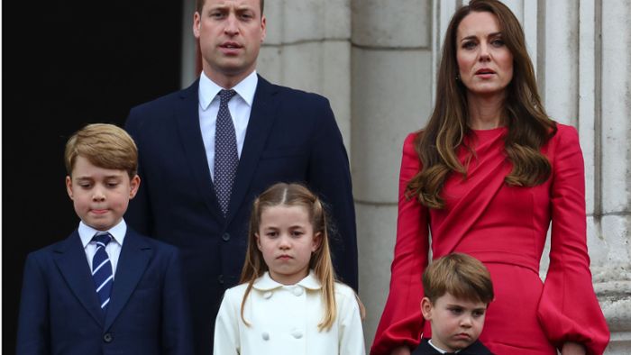Prinz George und Prinzessin Charlotte nehmen an Trauerfeier teil