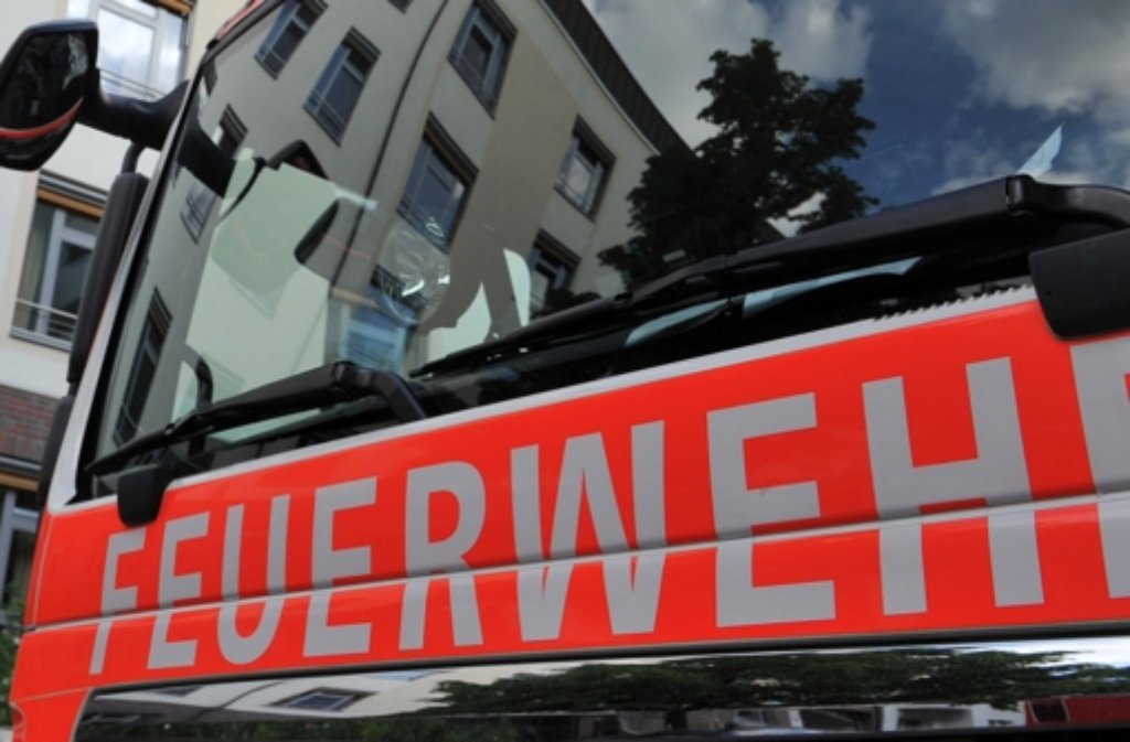 Blaulicht aus der Region Stuttgart: 21. Juli: In Dreifamilienhaus bricht Feuer aus