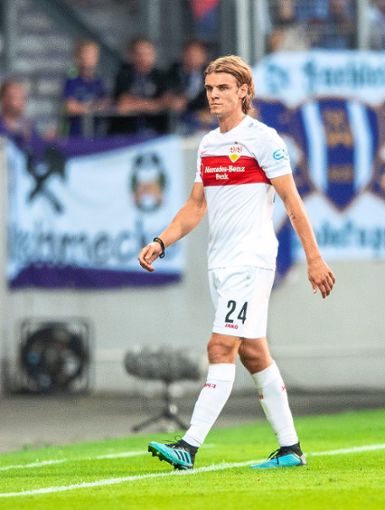 Borna Sosa im Spiel des VfB Stuttgart gegen Erzgebirge Aue.  Foto: Michael Foto: Schwarzwälder Bote