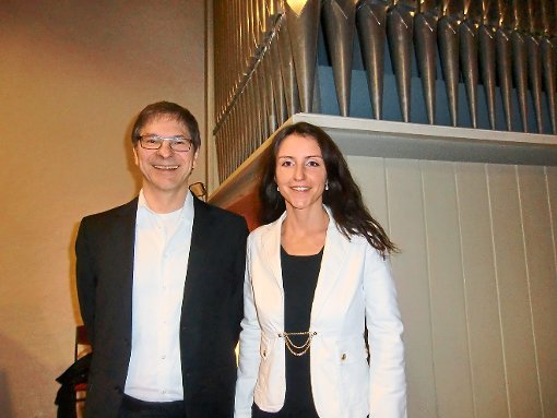 Claudia Wehrstein und Frieder Egri freuten sich besonders, gerade in Klosterreichenbach ein Konzert geben zu können. Foto: Mießler Foto: Schwarzwälder-Bote