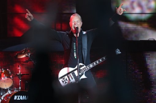 Die US-amerikanische Rockband Metallica hat am Mittwochabend in Hamburg eine zweieinhalbstündige Show abgeliefert. Foto: dpa