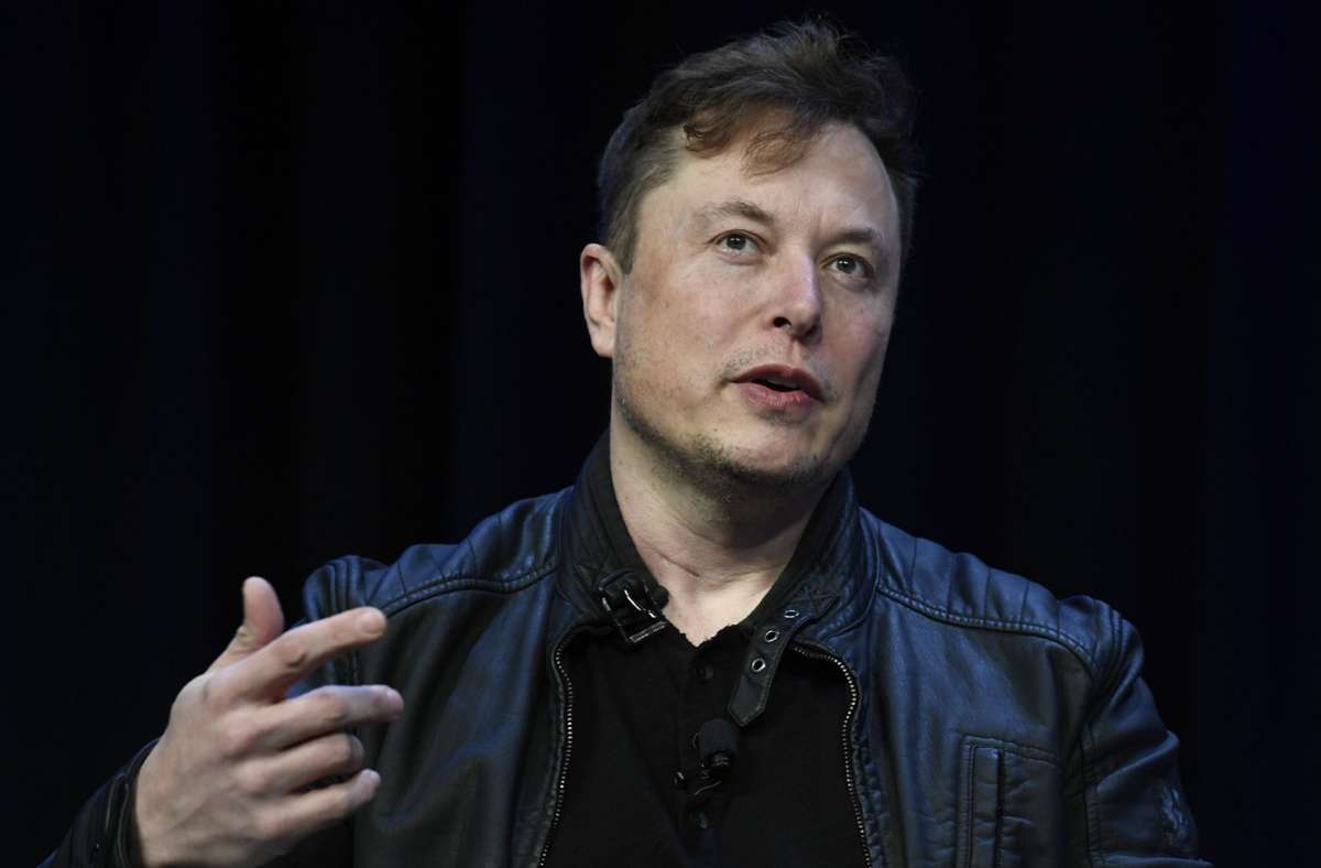 Elon Musk hat den Kauf des Online-Dienstes Twitter vorerst ausgesetzt (Archivbild). Foto: dpa/Susan Walsh