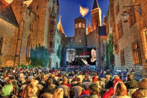Die 1000 Glotzböbbel vom Dr. Mabuse ist einer der Filme, der im Open-Air-Kino auf der Burg Hohenzollern gezeigt wird Fotomontage: Beck Foto: Schwarzwälder Bote