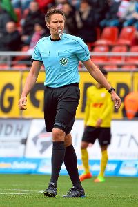 Tobias Reichel ist auf der Karriereleiter der Schiedsrichter inzwischen in der 2. Bundesliga angekommen – doch das muss noch nicht das Ende sein. Foto: Eibner