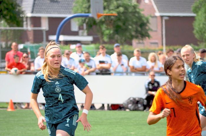 Fußball in Balingen: Nationalspielerin Katharina Schäfer fiebert bei EM mit
