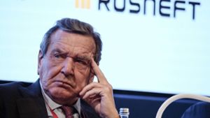 Gerhard Schröder geht gegen Büroschließung vor