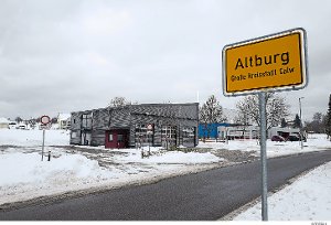 Für die Altburger Sammelunterkunft schlägt die Verwaltung  das städtische Grundstück hinter dem Feuerwehrgerätehaus an der Dietrich-Bonhoeffer-Straße vor.  Foto: Fritsch