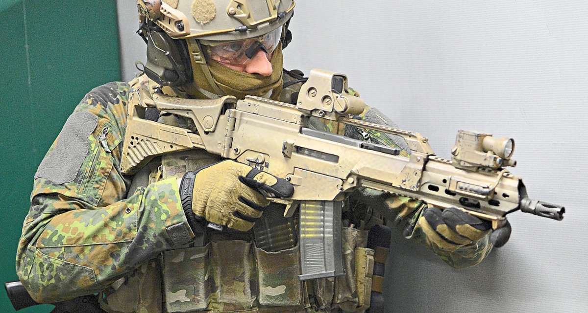 Ein Soldat trainiert mit einem Sturmgewehr vom Typ G36. Wer die Nachfolgerwaffe liefern wird, steht noch immer in den Sternen. Foto: Kraufmann