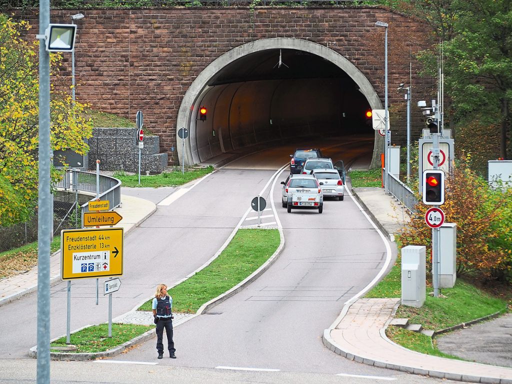 Im Schnitt wird der Tunnel sechs Mal im Monat gesperrt. Foto: Mutschler