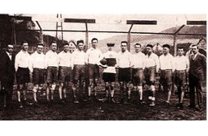 Die erste Handballmannschaft des TV Nagold im Jahr 1927. Foto: Archiv VfL Nagold
