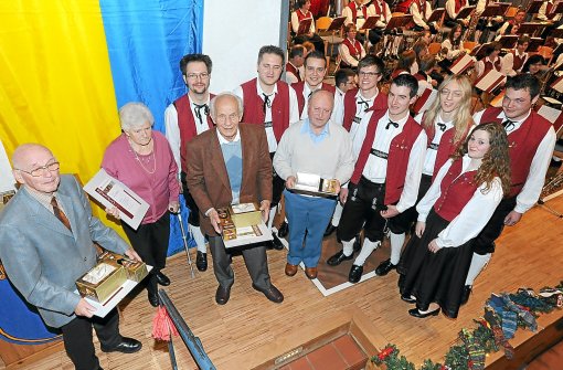 Langjährige verdiente Mitglieder sind beim Musikverein Rötenbach geehrt worden. Foto: Maier Foto: Schwarzwälder-Bote