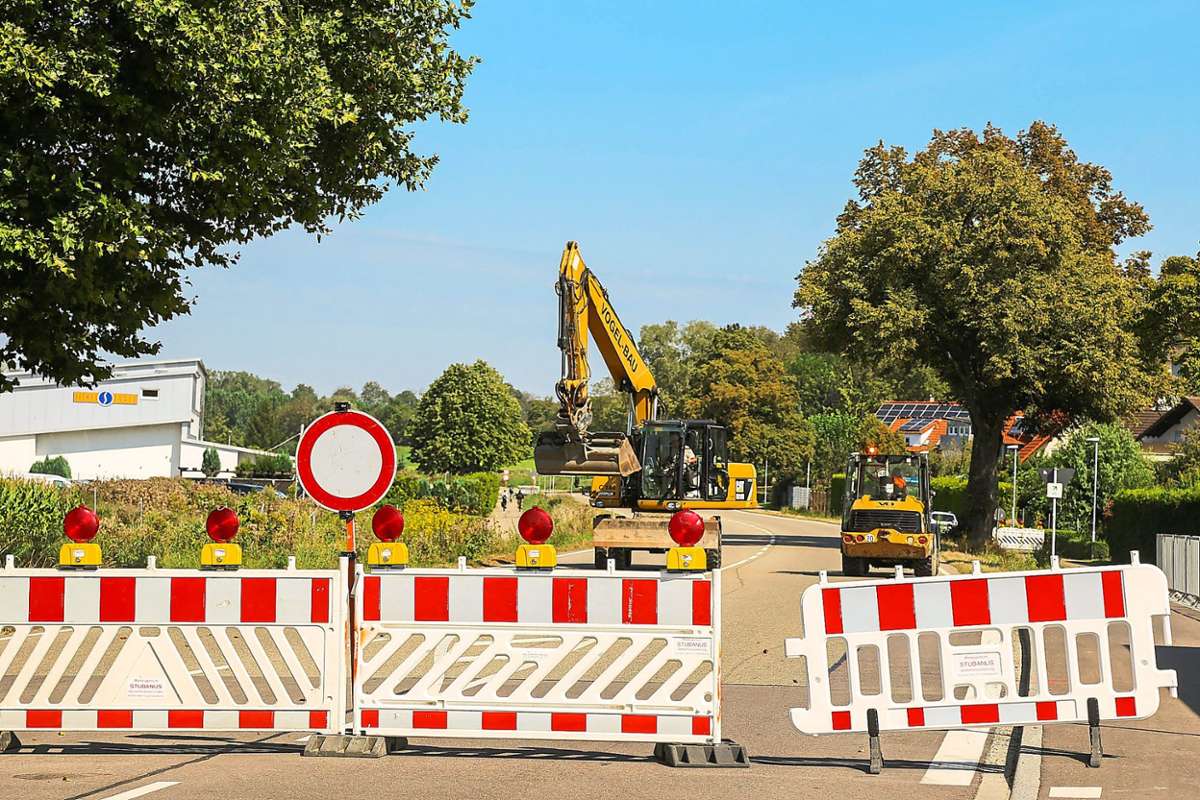 Die Arbeiten auf der B 3 haben am Montag gestartet: Bis zum 5. November wird der Abschnitt zwischen Kippenheim und Ettenheim gesperrt sein. Foto: Decoux-Kone