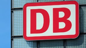 Deutsche Bahn will Mitarbeiter im Urlaub um Rückkehr bitten