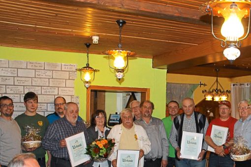 Verdiente Mitglieder sind beim Verein Südfisch ausgezeichnet worden. Foto: Verein Foto: Schwarzwälder Bote