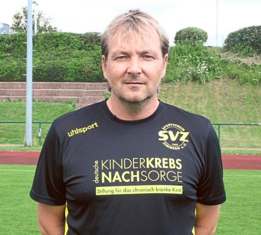 SVZ-Trainer Patrick Fossé muss zum Saisonauftakt auf zahlreiche Spieler verzichten. ﻿ Foto: Peiker Foto: Schwarzwälder Bote