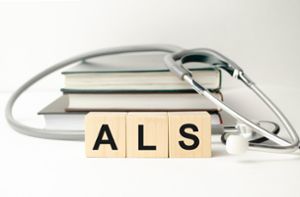 Die Diagnose ALS ist ein Todesurteil. Trotzdem sollen Erkrankte und deren Angehörige künftig nicht ohne Hilfe und ein entsprechendes Netzwerk dastehen. Foto: Andrey – stock.adobe.com_502726827