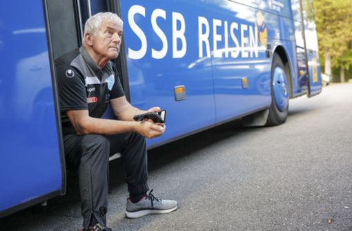 Busfahrer Willi Mast ist seit fast 40 die Konstante bei den Stuttgarter Kickers. Foto: Markus Schwarz. Foto:  