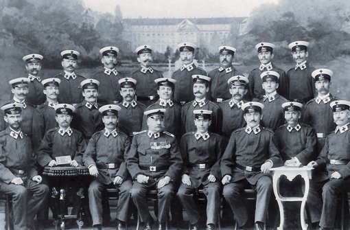 Das historische Bild zeigt die Mitglieder der  württembergischen Sanitätskolonne zu Beginn des 20. Jahrhunderts Foto: DRK