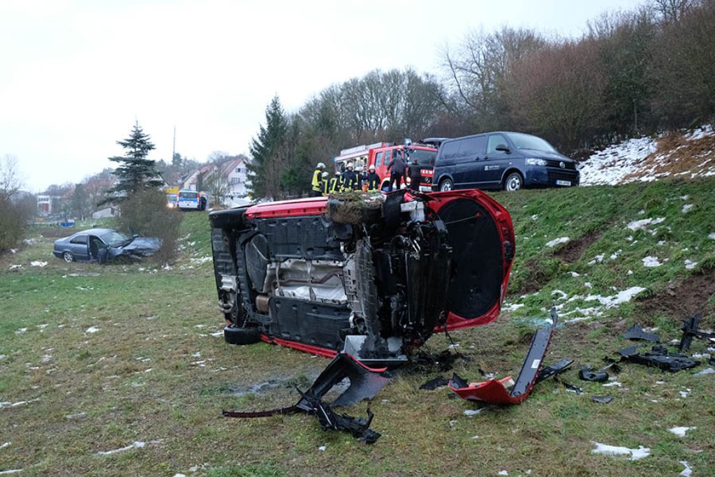 Bei einem Unfall in Haiterbach ist ein BMW-Fahrer gestorben.