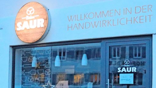 Saur in Dettingen: Die Bäckerei-Filiale wird bald geschlossen. Wie geht es im Ort dann weiter? Foto: Michael Henger