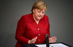 In ihrer Regierungserklärung hat Kanzlerin Angela Merkel eingeräumt, dass sie die USA nicht von einer anderen Afganistan-Politik überzeugen konnte. Foto: AFP/Tobias Schwarz