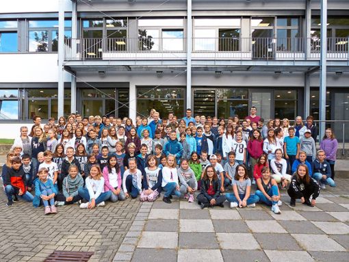 116 neue Fünftklässler pauken ab sofort im Gymnasium Hechingen. Foto: Renner Foto: Schwarzwälder Bote
