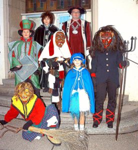 Die Narrenzunft Salzstetten mit ihren Traditionsfiguren erwartet viele Gäste zu ihrem Narrenwochenende. Archiv-Foto: Maier Foto: Schwarzwälder Bote