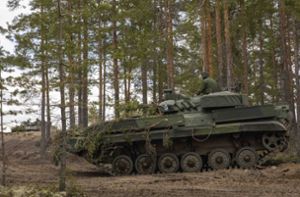 Finnland war seit Jahrzehnten bündnisfrei und teilt sich mit Russland eine rund 1300 Kilometer lange Grenze. Foto: IMAGO/ZUMA Wire/IMAGO/Spc. Elizabeth Macpherson/U.S Ar