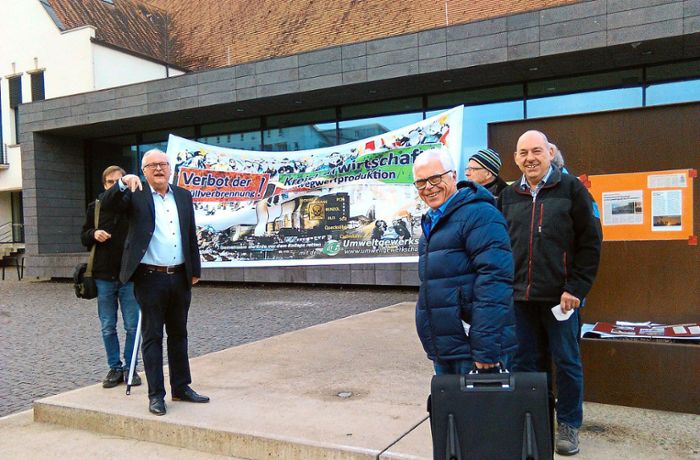 NUZ-Klage : Protest gegen Verbrennung von Giftstoffen bei Holcim Dotternhausen