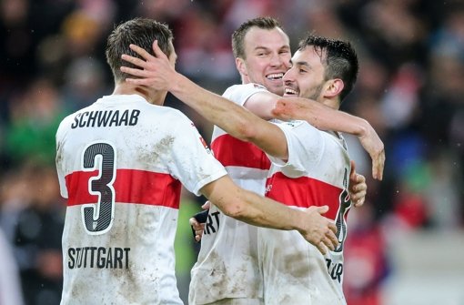 Jubel beim VfB: Die Stuttgarter haben das Spiel in der Schlussphase für sich entschieden Foto: Getty