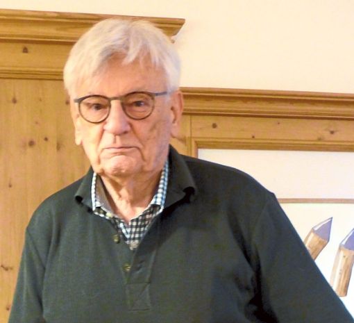 Hans-Günter Weiler wird 90 Jahre alt.  Foto: Weiß Foto: Schwarzwälder Bote