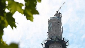 Test-Turm erreicht seine 246 Meter