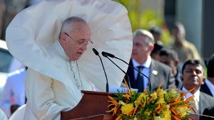 Papst muss Besuch auf Philippinen beenden