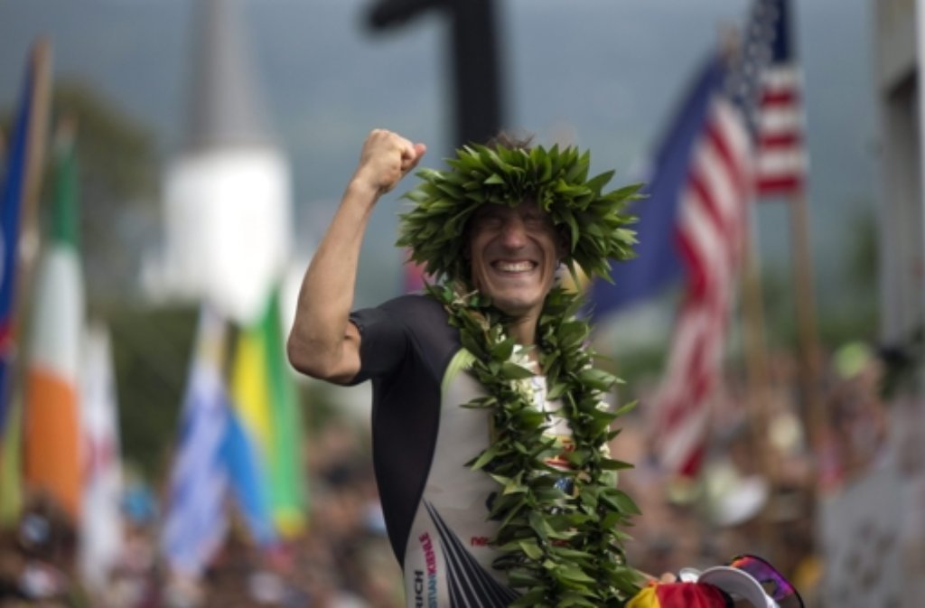 Total im Glück: Sebastian Kienle hat den Ironman auf Hawaii gewonnen.