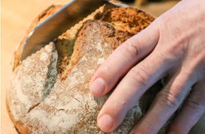 Nicht nur Brote schrumpfen, auch andere Lebensmittel werden leichter. Foto: dpa/Jan Woitas