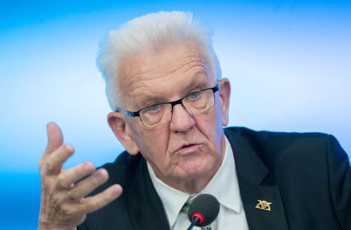 Trotz der Niederlage bei der Volksabstimmung 2011 ist Winfried Kretschmann heute noch grüner Ministerpräsident. Foto: dpa/Bernd Weißbrod
