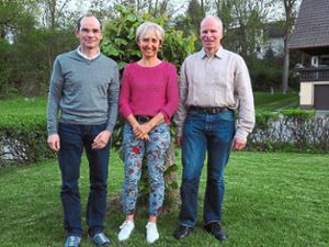 Frank Baechler, Marion Plocher  und Thomas Hauser sind wiedergewählt worden.  Foto: Vögele Foto: Schwarzwälder Bote