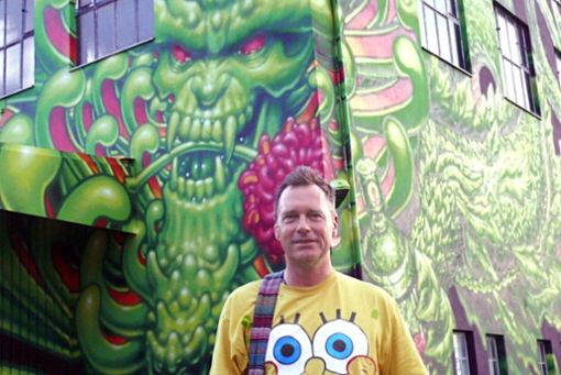 Der Künstler und sein Werk: WON ABC alias Markus Müller vor seinem Drachen-Graffito. Foto: Schwarzwälder Bote