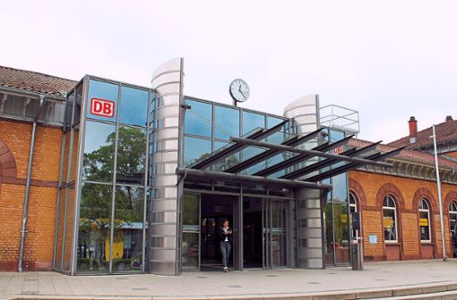 Der Villinger Bahnhof gilt als Startpunkt für die Ausflugstipps. Foto: Schölzel