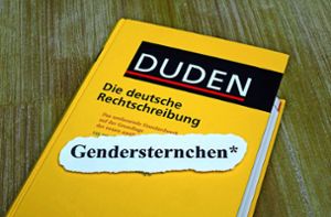 Die Liebhaber der deutschen Sprache sorgen sich derzeit um das generische Maskulinum. Grund ist eine Ankündigung des Duden-Verlags. Foto: imago/Steinach