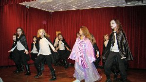 Vampire fordern zum Tanz auf