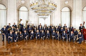 Das Landespolizeiorchester Baden-Württemberg mit Chefdirigent Professor Stefan R. Halder (erste Reihe rechts). Foto: Jens Stohn