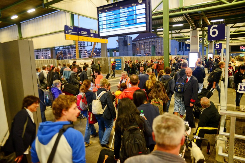 Streik Bei Der Bahn In Stuttgart Viele Fuhlten Sich Zu Spat Informiert Nachrichten Schwarzwalder Bote