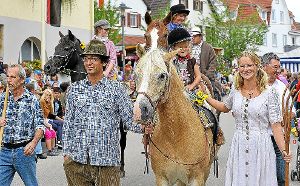 Gerne erinnert man sich bei der Hoamet und in Weitingen an den großen Festumzug bei den Heimattagen. Archiv-Foto: Morlok Foto: Schwarzwälder-Bote