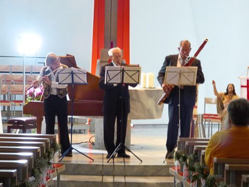 Benefizkonzert in Heilig Geist: Elfriede und Friedrich Dold sowie Hubert Weinundbrot. Foto: Meinert Foto: Schwarzwälder Bote