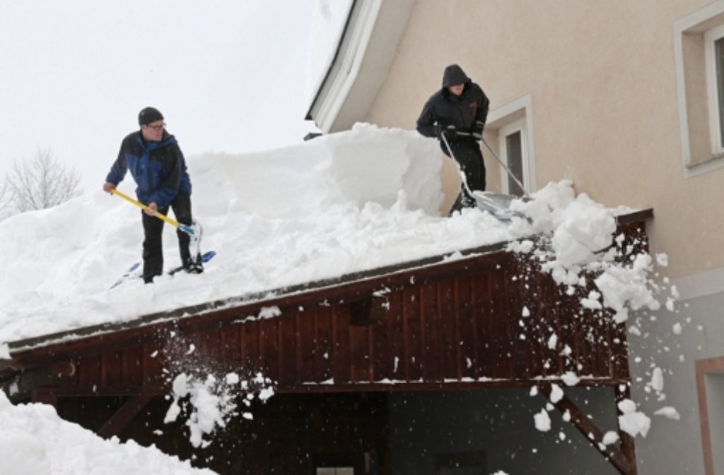 Österreich kämpft mit allen Mitteln gegen den Schnee.