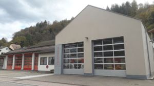Eine Modernisierung steht im Feuerwehrhaus und in den Fahrzeugen der Schiltacher Wehr an: Die Brandbekämpfer erhalten nun Digitalfunk. Foto: Jambrek